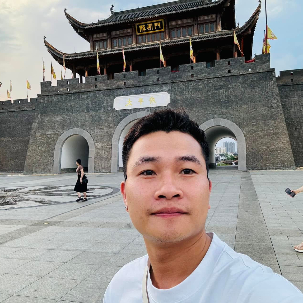 Avar Ứng viên