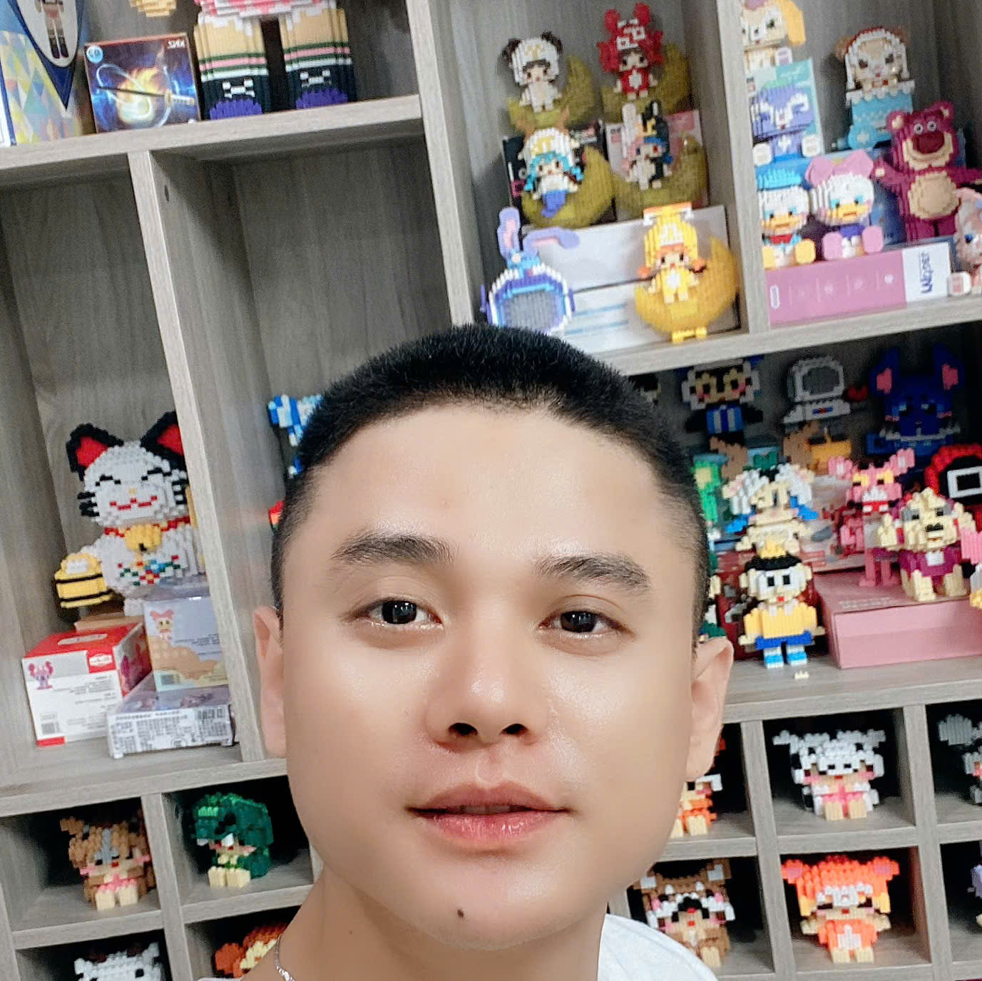 Avar Ứng viên